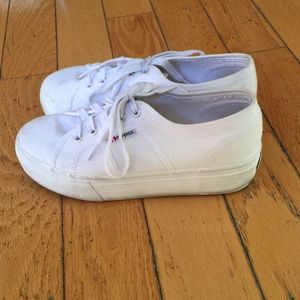 Superga platforms white